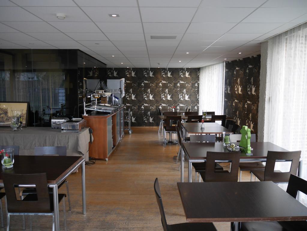Hotel Maxim Де Пане Екстериор снимка